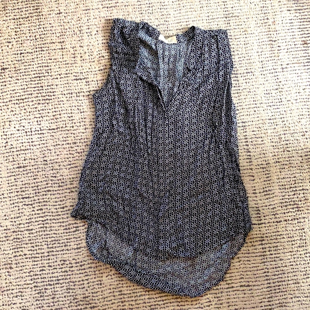 Good condition airy Bella Dahl top